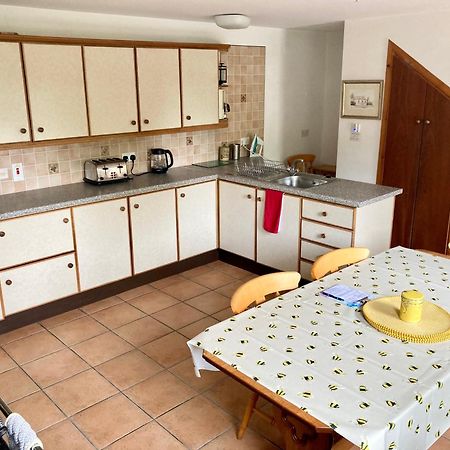 Artrea Kingsmills Cottages מראה חיצוני תמונה